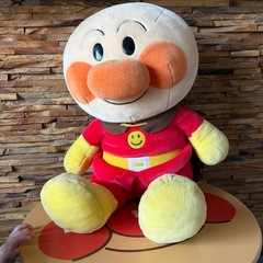 アンパンマンの顔テーブルとぬいぐるみお譲りしますの画像
