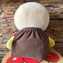 アンパンマンの顔テーブルとぬいぐるみお譲りしますの画像