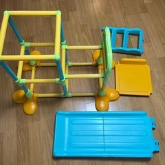 子ども　室内　滑り台の画像