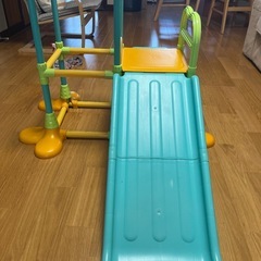 子ども　室内　滑り台の画像