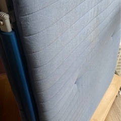 折りたたみベッドの画像