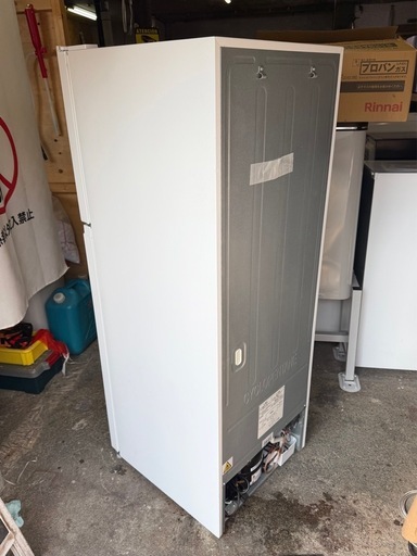 札幌市内配送可 【6ヵ月保証付き】 21年製 ヤマダ電機 YAMADA 236L 2ドア冷蔵庫 YRZ-F23H1 右開き 
