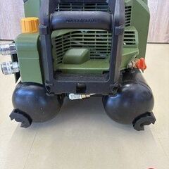 【中古】 MAX AK-HL1310E コンプレッサー 限定色 【ハンズクラフト宮崎新名爪店】の画像
