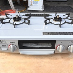 お引取り限定 美品 24年製 リンナイ LPガス用コンロ 2口ガステーブル RTE565GRL 左強火  の画像
