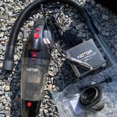 車用掃除機　カークリーナー車用（LEDライト付）ハンディクリーナー 予備のフィルターおまけ付の画像