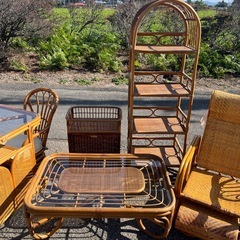 相談中　　1選ばず全てまとめて引き取りの方のみ　引き取り限定 業者様歓迎 籐家具 籐 テーブル 収納 引き出し 棚 家具 アジアン ラタンの画像