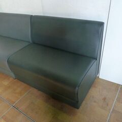 【中古】Public パブリック ボックスソファセット テーブル×2 業務用 BOXソファ 店舗 飲食店 カラオケ バー カフェ 待合 椅子の画像