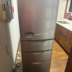 急募、冷蔵庫、ソファーの画像