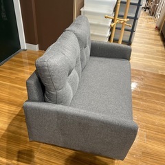【トレファク神戸南店】グレーカラーの2人掛けソファーです【取りに来られる方限定】の画像
