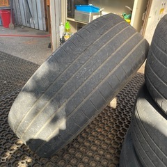 ハイエース用タイヤの画像