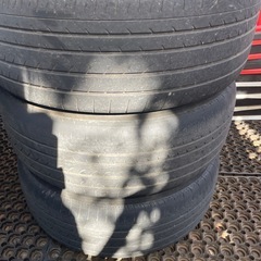 ハイエース用タイヤの画像