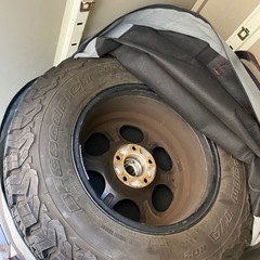 20インチくらい夏タイヤ2本の画像