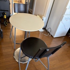 ハイチェア机の画像