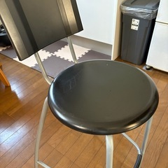 ハイチェア机の画像