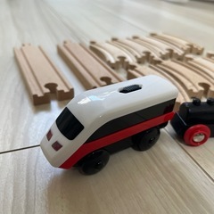 ブリオ レールセットと追加パーツ IKEA電池車付きの画像