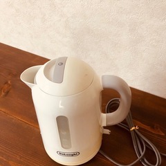 ★デロンギ　湯沸かしケトル★の画像