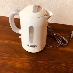 ★デロンギ　湯沸かしケトル★の画像