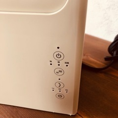 ★セラミックヒーター2023年製　コンパクト★の画像