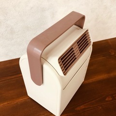 ★セラミックヒーター2023年製　コンパクト★の画像