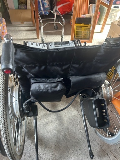 電動補助付き 車椅子 C99858274