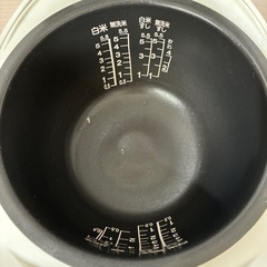 東芝　TOSHIBA IH炊飯器 RC-10HK(W)の画像