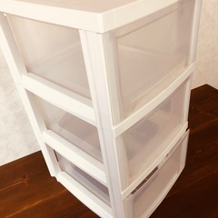 ★プラスチック3段ケース　引き出し★の画像