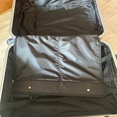 スーツケースの画像