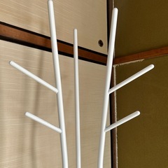ニトリ　棚付きポールハンガーの画像