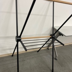 M145　デザイン　室内物干しX型　ブラックの画像