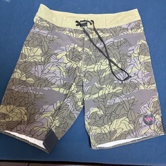 サーフパンツ4着セットビラボン　RVCAの画像