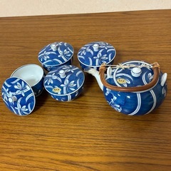 プレゼント付き!!『有田焼』蓋付き湯呑と急須4客セットの画像