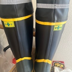 【決まりました】安全長靴　25.5cmの画像