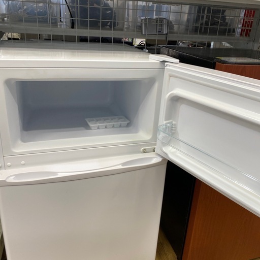 ⭐️コンパクト⭐️2018年製 LIMLIGHT 90L冷蔵庫 WRH-96 2ドア 右開き 