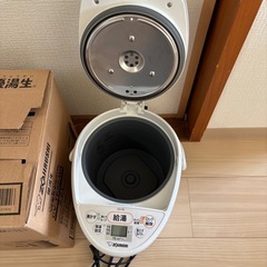 【ほぼ未使用】象印 CV-TE22-WA 電気ポット 2.2Lの画像