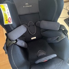 エールべべ　チャイルドシートの画像