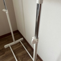 ハンガーラック  物干し ホワイト パイプの画像