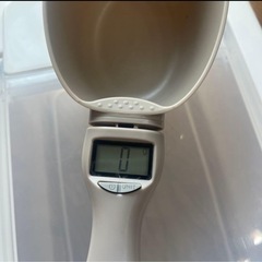 猫犬　餌保存容器　軽量スプーン大　付きの画像