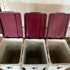 【良品】TONBO 蓋つきゴミ箱3個セット 連結カラー分別ペール45L　（蓋色レッド）の画像