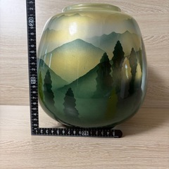 山景色の描かれた陶器 花瓶 壺 インテリア オブジェの画像