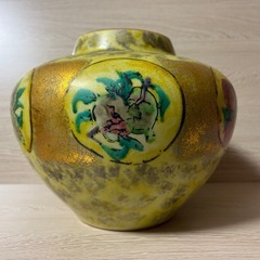 金彩 花果柄の陶器 壺 花瓶 アンティーク調 インテリアの画像