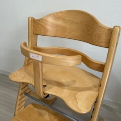 【0円】子ども用椅子（一部部品欠品あり）の画像