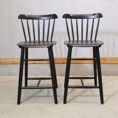TON(トン)のIronica(アイロニカ) カウンターチェア 2脚セットです。レストランやカフェでも活躍するシンプルなウィンザータイプのハイチェア。ナチュラルな北欧スタイルにおススメ。 の画像