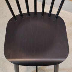 TON(トン)のIronica(アイロニカ) カウンターチェア 2脚セットです。レストランやカフェでも活躍するシンプルなウィンザータイプのハイチェア。ナチュラルな北欧スタイルにおススメ。 の画像