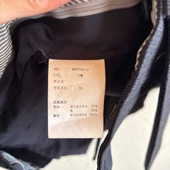 メンズスーツとビジネスバック
の画像