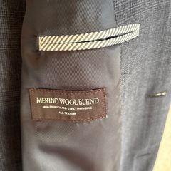 メンズスーツとビジネスバック
の画像