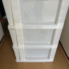 美品✨3段衣装ケースの画像
