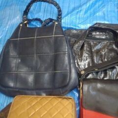 バック財布リュックセカンドポーチ18点程の画像