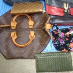 バック財布リュックセカンドポーチ18点程の画像