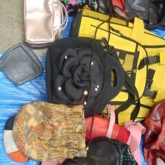 バック財布リュックセカンドポーチ18点程の画像