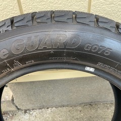 ヨコハマスタッドレスタイヤ　　　　ハリアー
の画像